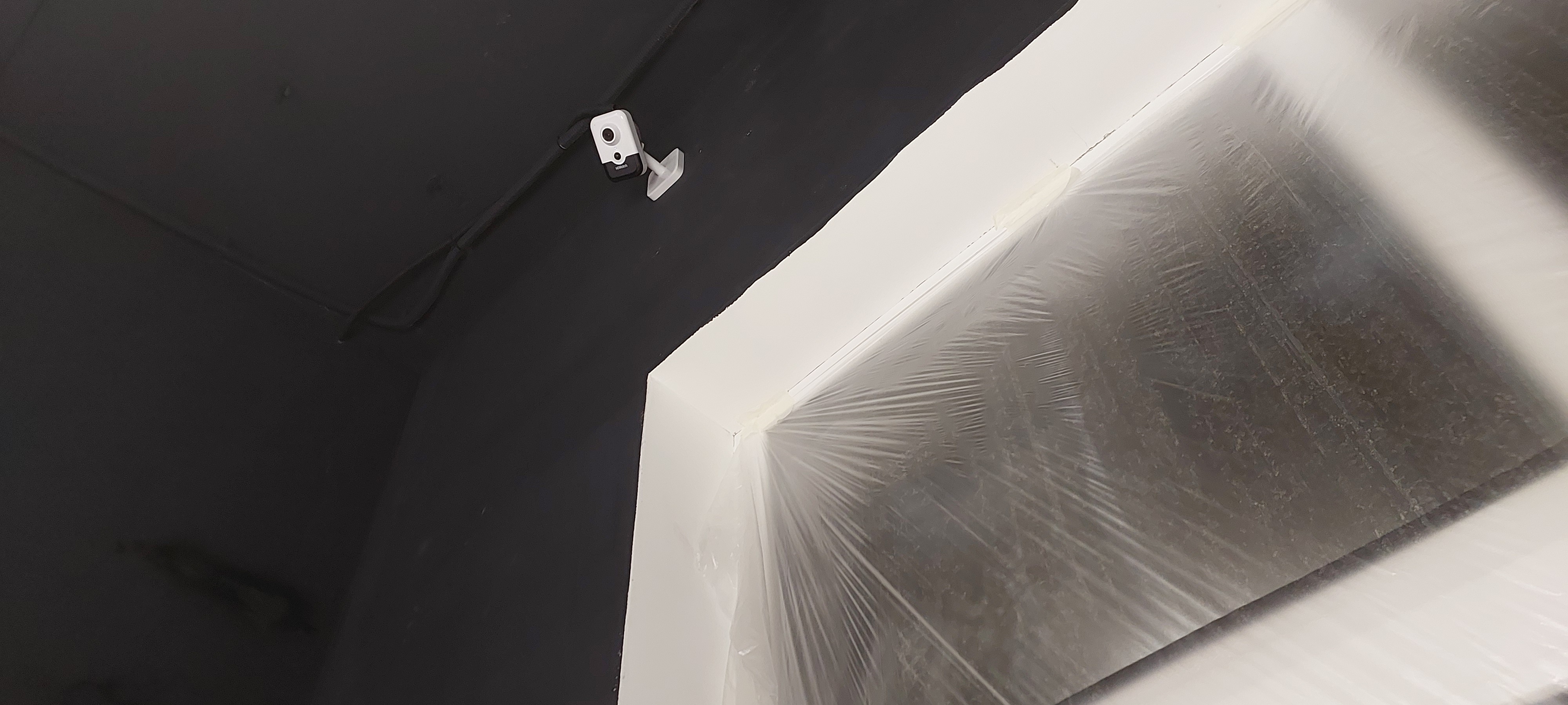 Видеонаблюдение и интернет в шоуруме мебели на заказ