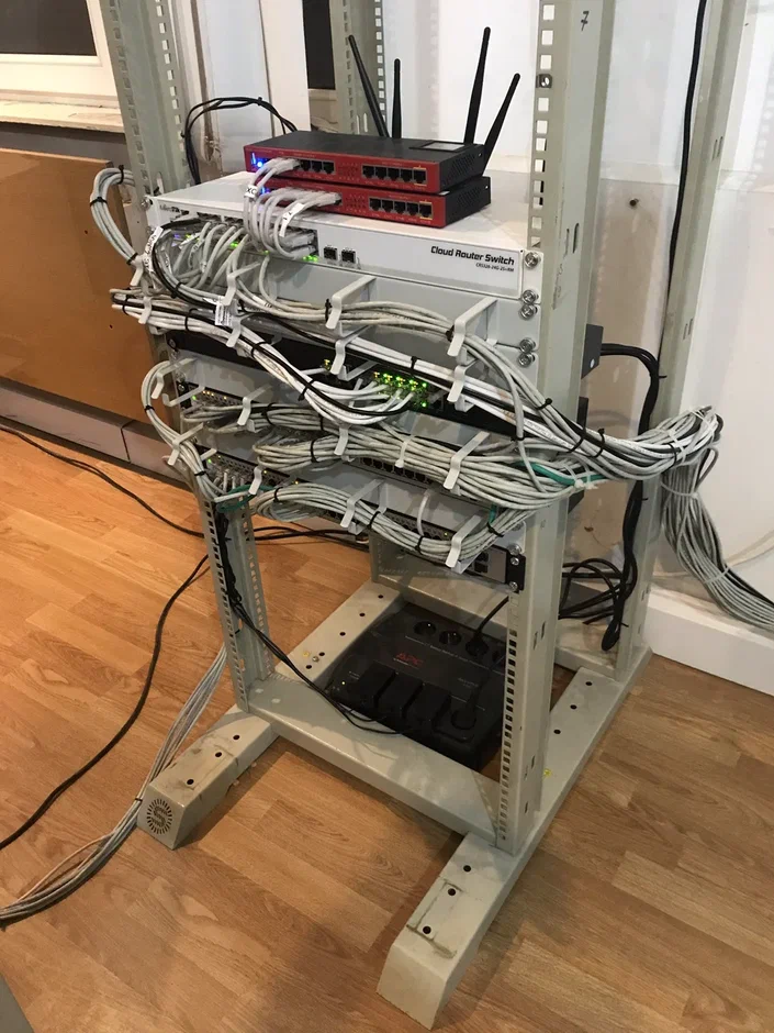 Монтаж сетевого оборудования в БЦ