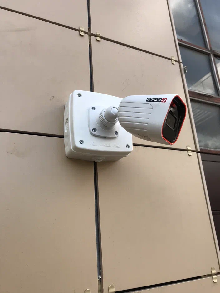 Монтаж камер на фасаде Бизнес центра